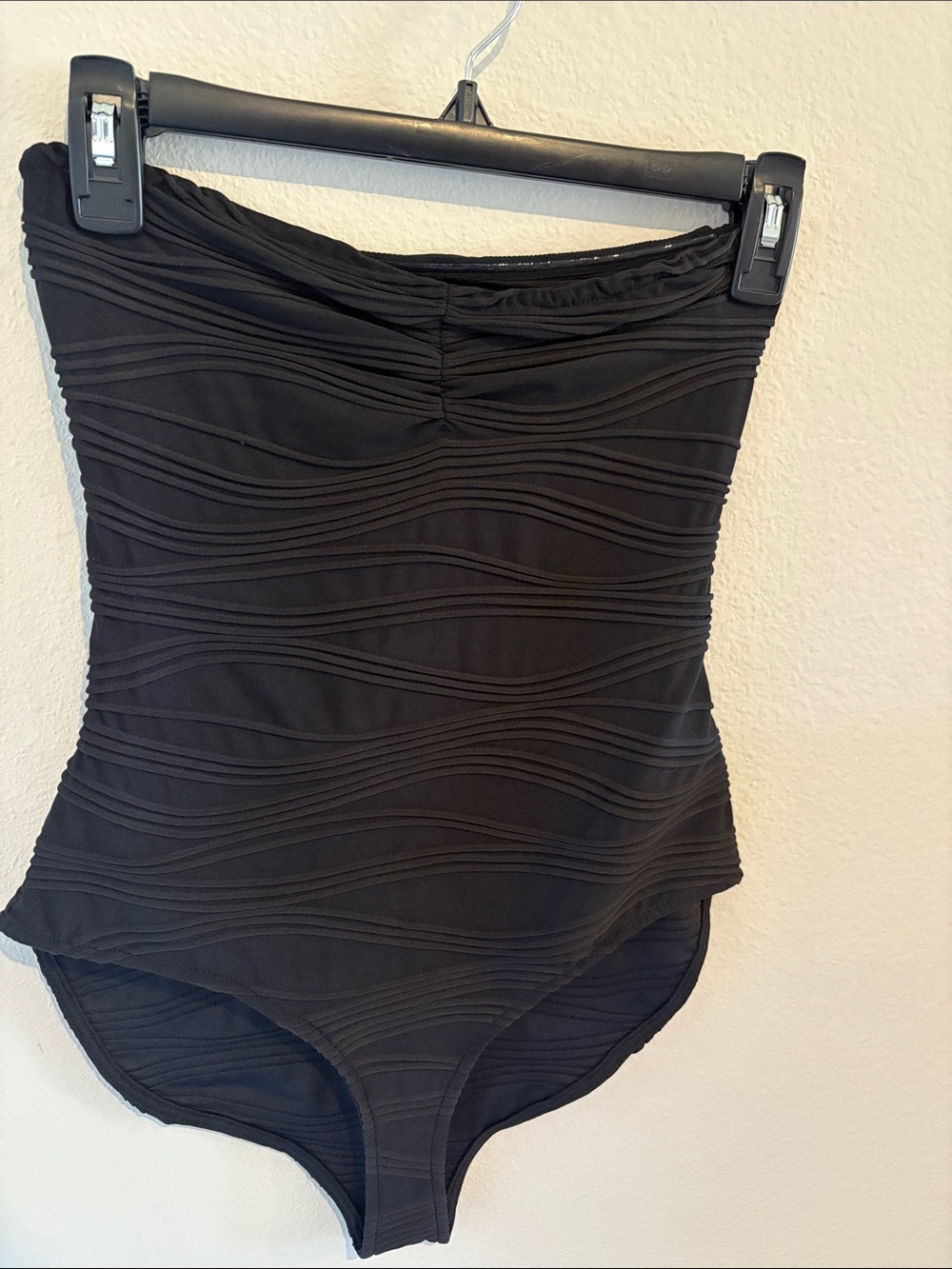 Strapless textured bodysuit   elastane blend